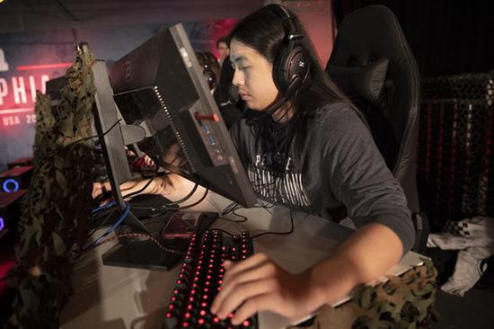 极夜OCuLink迷你主机显卡坞G1及G1Pro发布震撼市场